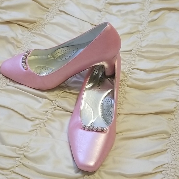 Heels - Picture 7 of 8